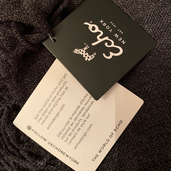 Echo oversized solid wrap - Picture 7 of 8